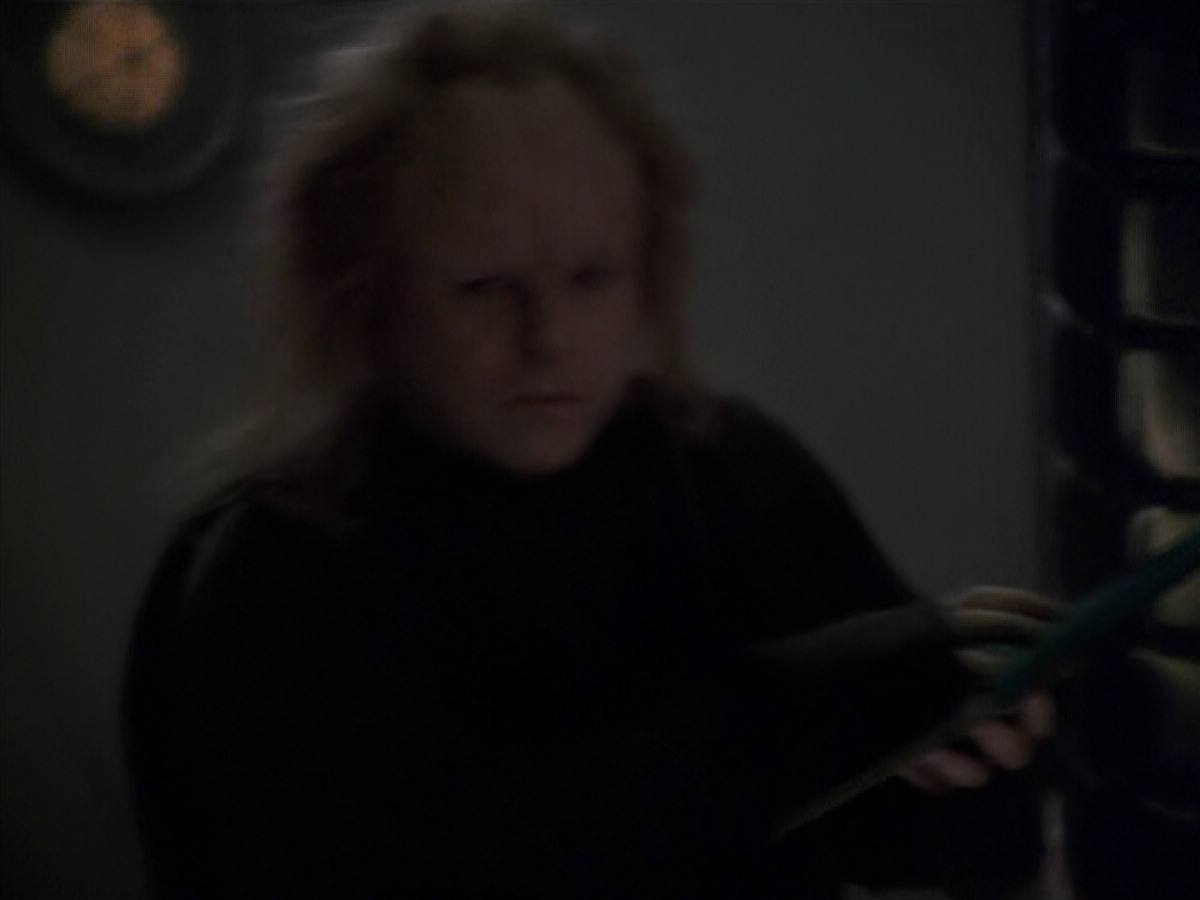 extant_StarTrek_VOY_5x20-ThinkTank_03699.jpg
