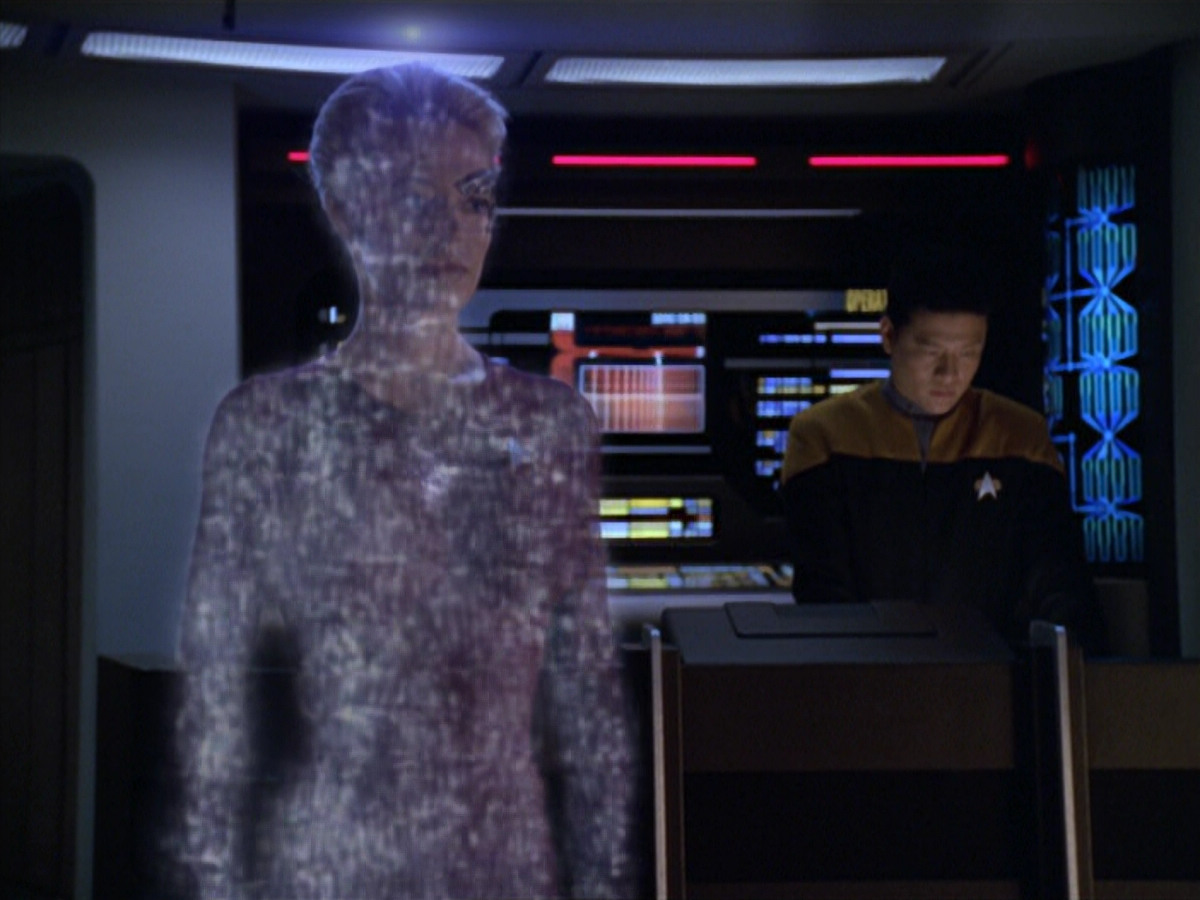 extant_StarTrek_VOY_5x20-ThinkTank_03720.jpg