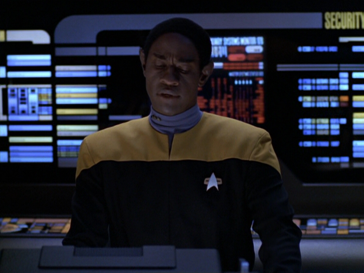 extant_StarTrek_VOY_5x20-ThinkTank_03722.jpg