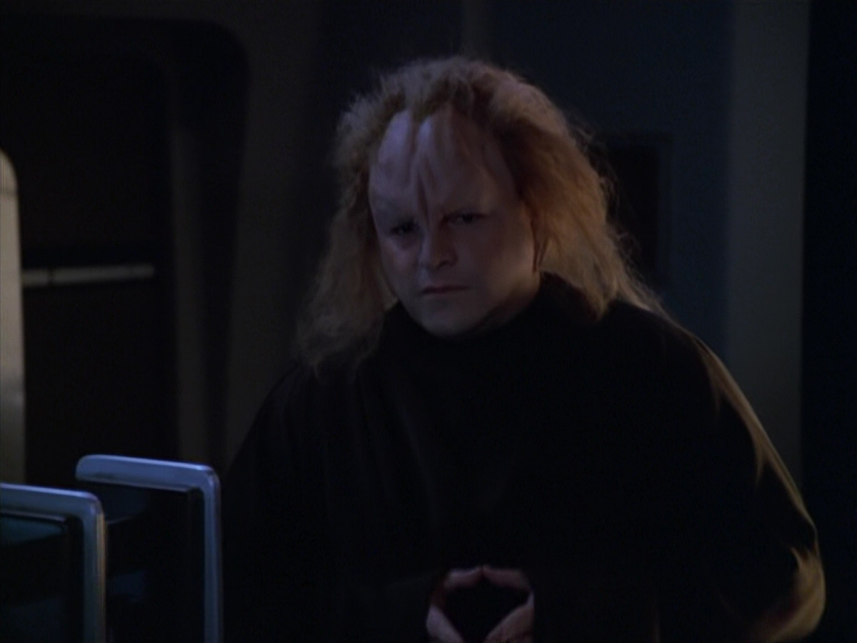 extant_StarTrek_VOY_5x20-ThinkTank_03737.jpg