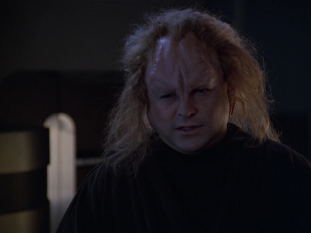 extant_StarTrek_VOY_5x20-ThinkTank_03743.jpg