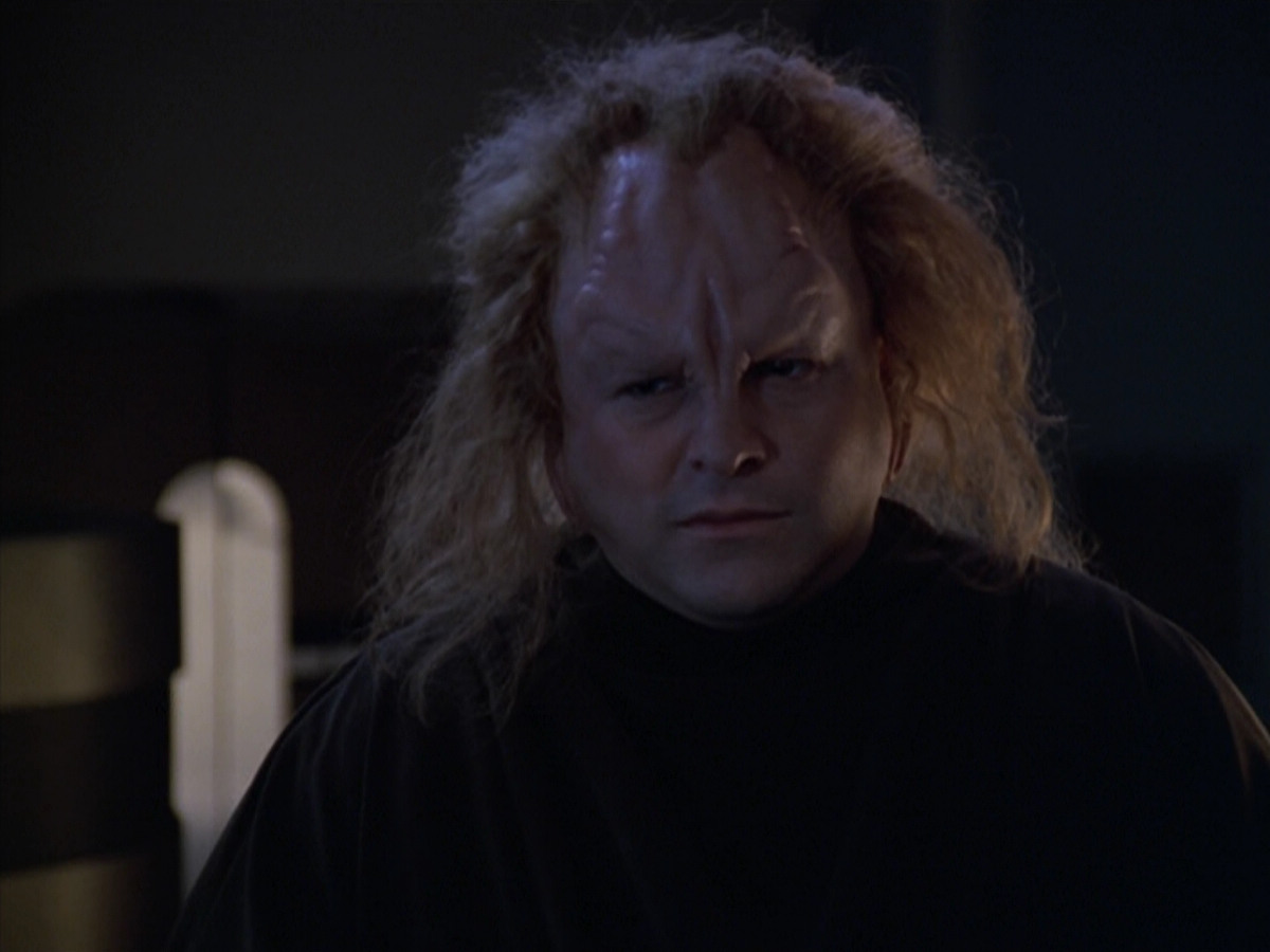 extant_StarTrek_VOY_5x20-ThinkTank_03750.jpg