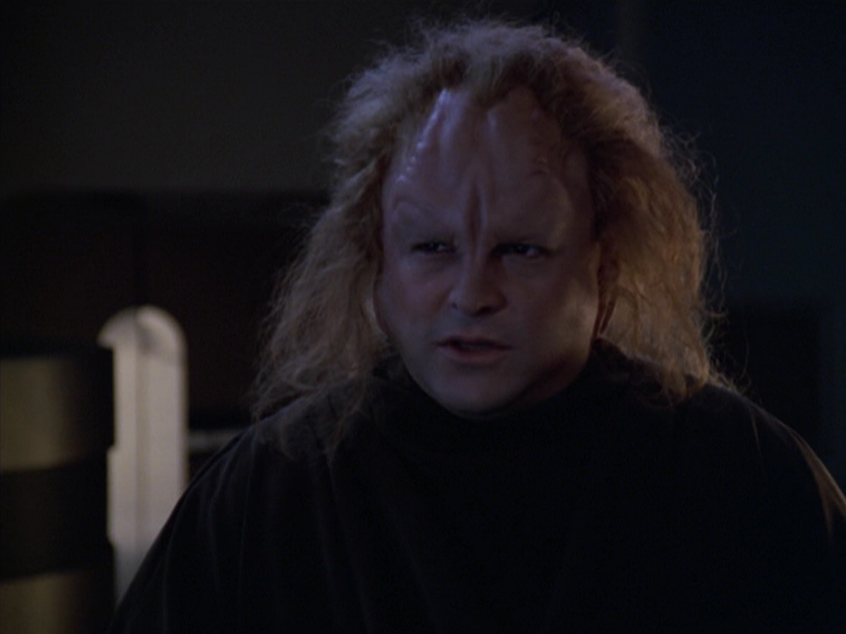 extant_StarTrek_VOY_5x20-ThinkTank_03754.jpg
