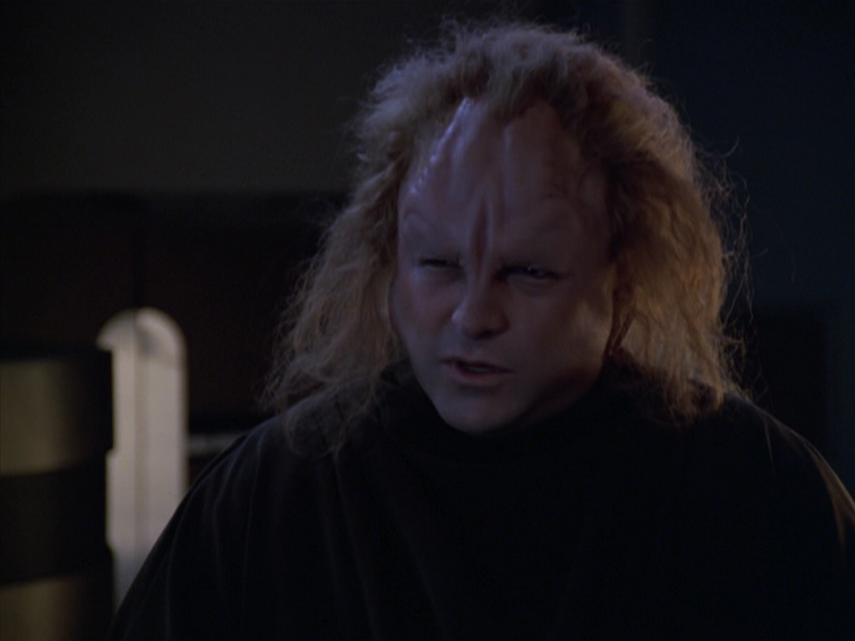 extant_StarTrek_VOY_5x20-ThinkTank_03762.jpg