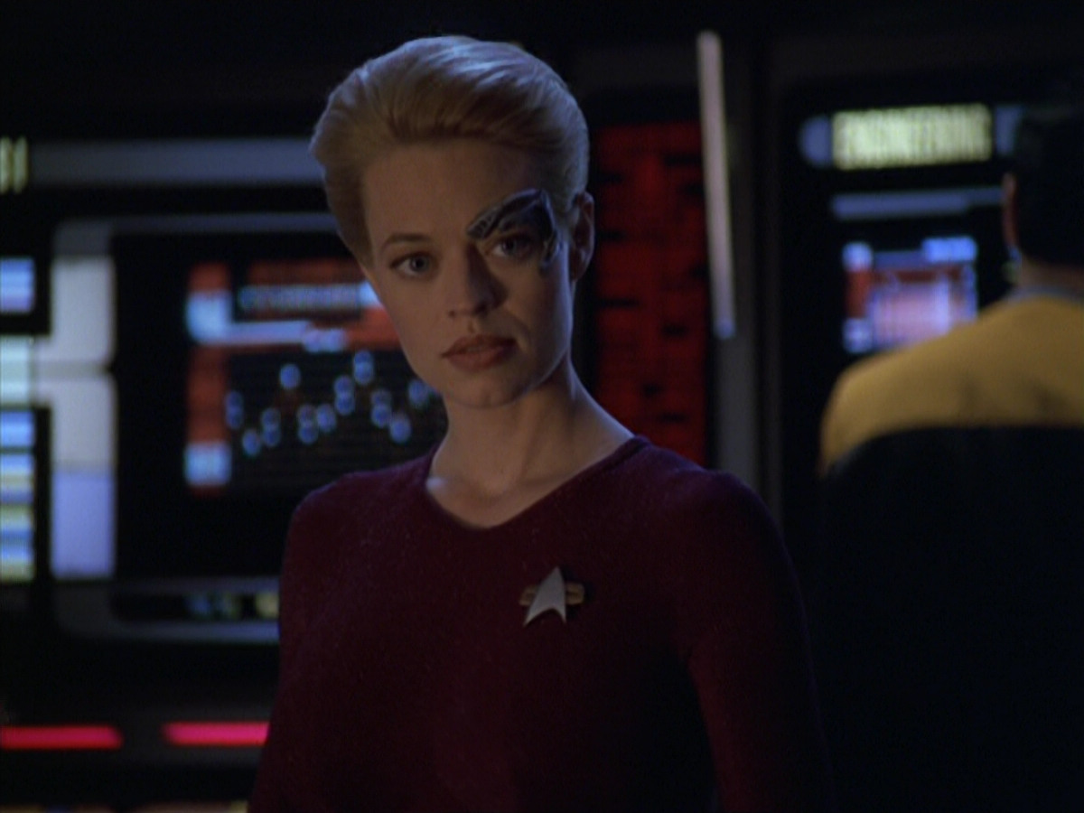 extant_StarTrek_VOY_5x20-ThinkTank_03764.jpg