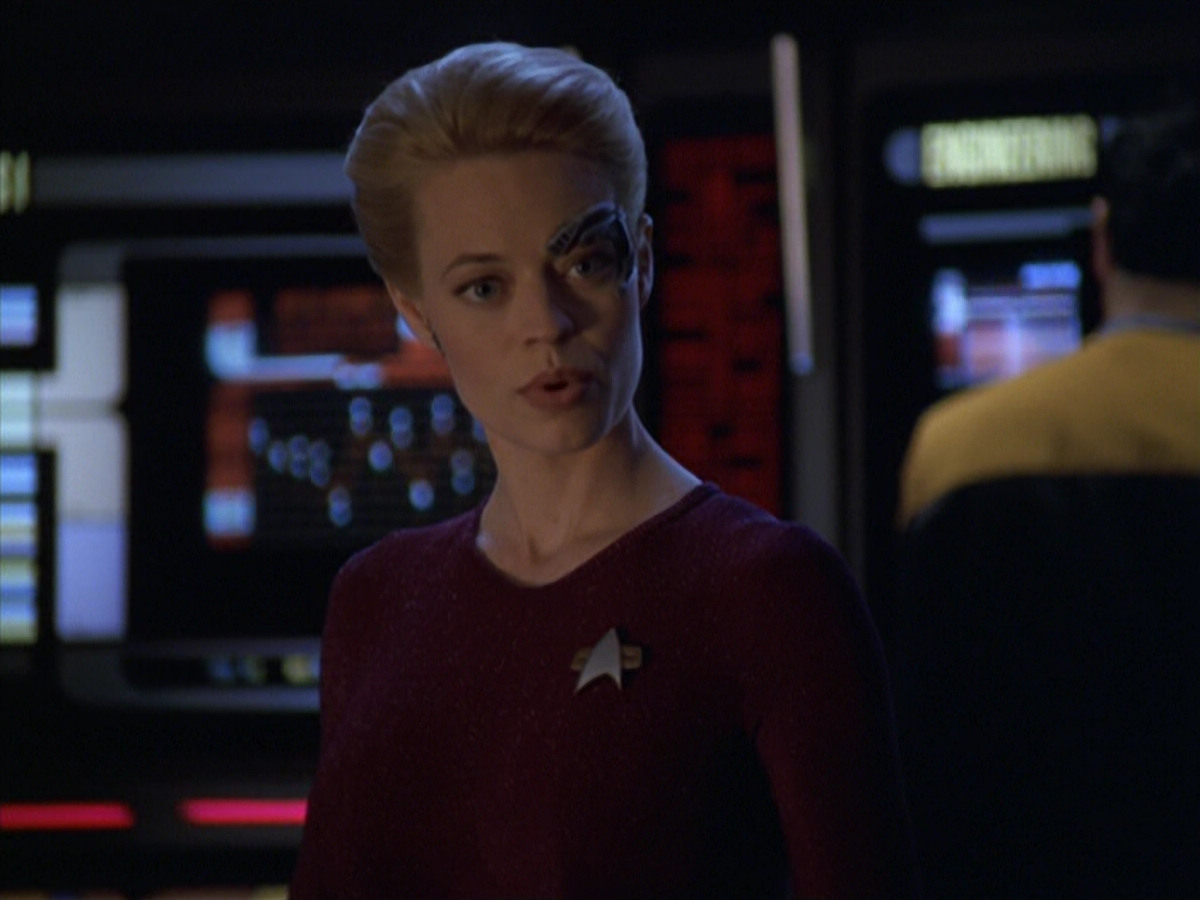 extant_StarTrek_VOY_5x20-ThinkTank_03766.jpg