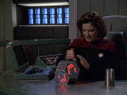 Filename=extant_StarTrek_VOY_5x20-ThinkTank_00578.jpg
Filesize=170KiB
Dimensions=1200x900
Date added=Nov 21, 2019 extant_StarTrek_VOY_5x20-ThinkTank_00578.jpg