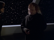 extant_StarTrek_VOY_5x20-ThinkTank_01161.jpg