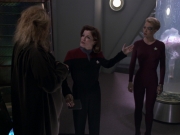 extant_StarTrek_VOY_5x20-ThinkTank_01404.jpg