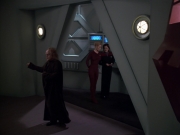 extant_StarTrek_VOY_5x20-ThinkTank_01534.jpg