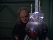 extant_StarTrek_VOY_5x20-ThinkTank_01558.jpg