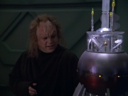 extant_StarTrek_VOY_5x20-ThinkTank_01559.jpg