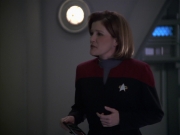 extant_StarTrek_VOY_5x20-ThinkTank_01659.jpg