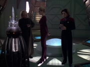 extant_StarTrek_VOY_5x20-ThinkTank_01718.jpg