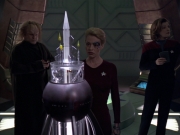 extant_StarTrek_VOY_5x20-ThinkTank_01729.jpg