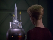 extant_StarTrek_VOY_5x20-ThinkTank_01759.jpg