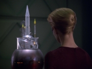 extant_StarTrek_VOY_5x20-ThinkTank_01761.jpg