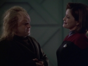 extant_StarTrek_VOY_5x20-ThinkTank_01783.jpg