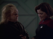 extant_StarTrek_VOY_5x20-ThinkTank_01788.jpg