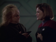 Filename=extant_StarTrek_VOY_5x20-ThinkTank_01800.jpg
Filesize=122KiB
Dimensions=1200x900
Date added=Nov 21, 2019 extant_StarTrek_VOY_5x20-ThinkTank_01800.jpg