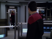 extant_StarTrek_VOY_5x20-ThinkTank_01819.jpg