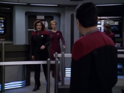 extant_StarTrek_VOY_5x20-ThinkTank_01824.jpg