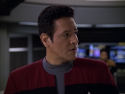 extant_StarTrek_VOY_5x20-ThinkTank_01862.jpg