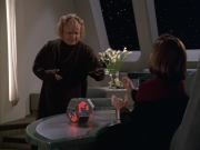 extant_StarTrek_VOY_5x20-ThinkTank_01904.jpg