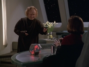 extant_StarTrek_VOY_5x20-ThinkTank_01906.jpg