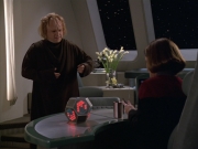 extant_StarTrek_VOY_5x20-ThinkTank_01907.jpg