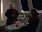 extant_StarTrek_VOY_5x20-ThinkTank_01909.jpg