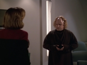 Filename=extant_StarTrek_VOY_5x20-ThinkTank_01970.jpg
Filesize=115KiB
Dimensions=1200x900
Date added=Nov 21, 2019 extant_StarTrek_VOY_5x20-ThinkTank_01970.jpg