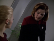 extant_StarTrek_VOY_5x20-ThinkTank_02124.jpg