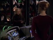 extant_StarTrek_VOY_5x20-ThinkTank_02163.jpg