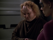 Filename=extant_StarTrek_VOY_5x20-ThinkTank_02225.jpg
Filesize=128KiB
Dimensions=1200x900
Date added=Nov 21, 2019 extant_StarTrek_VOY_5x20-ThinkTank_02225.jpg
