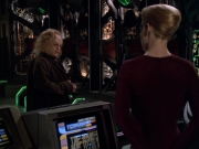 extant_StarTrek_VOY_5x20-ThinkTank_02298.jpg