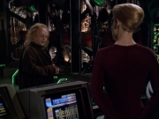 extant_StarTrek_VOY_5x20-ThinkTank_02310.jpg