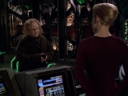 extant_StarTrek_VOY_5x20-ThinkTank_02319.jpg