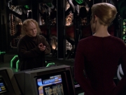 extant_StarTrek_VOY_5x20-ThinkTank_02323.jpg
