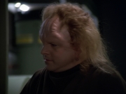 extant_StarTrek_VOY_5x20-ThinkTank_02337.jpg