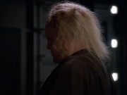 extant_StarTrek_VOY_5x20-ThinkTank_02348.jpg