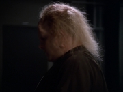 extant_StarTrek_VOY_5x20-ThinkTank_02349.jpg