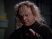 extant_StarTrek_VOY_5x20-ThinkTank_02352.jpg
