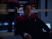 Filename=extant_StarTrek_VOY_5x20-ThinkTank_02461.jpg
Filesize=162KiB
Dimensions=1200x900
Date added=Nov 21, 2019 extant_StarTrek_VOY_5x20-ThinkTank_02461.jpg