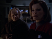 extant_StarTrek_VOY_5x20-ThinkTank_02517.jpg