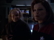 extant_StarTrek_VOY_5x20-ThinkTank_02518.jpg