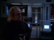 extant_StarTrek_VOY_5x20-ThinkTank_02522.jpg