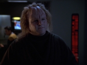 extant_StarTrek_VOY_5x20-ThinkTank_02533.jpg