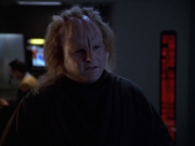 extant_StarTrek_VOY_5x20-ThinkTank_02536.jpg