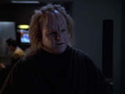 extant_StarTrek_VOY_5x20-ThinkTank_02537.jpg